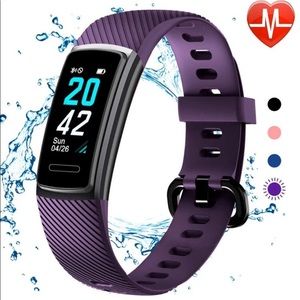 New in box fitness watch!🏃🏼‍♀️🏃‍♂️